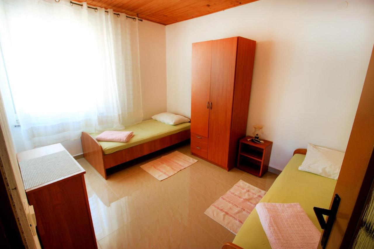 The Peaceful Vacation Apartamento Metajna Exterior foto